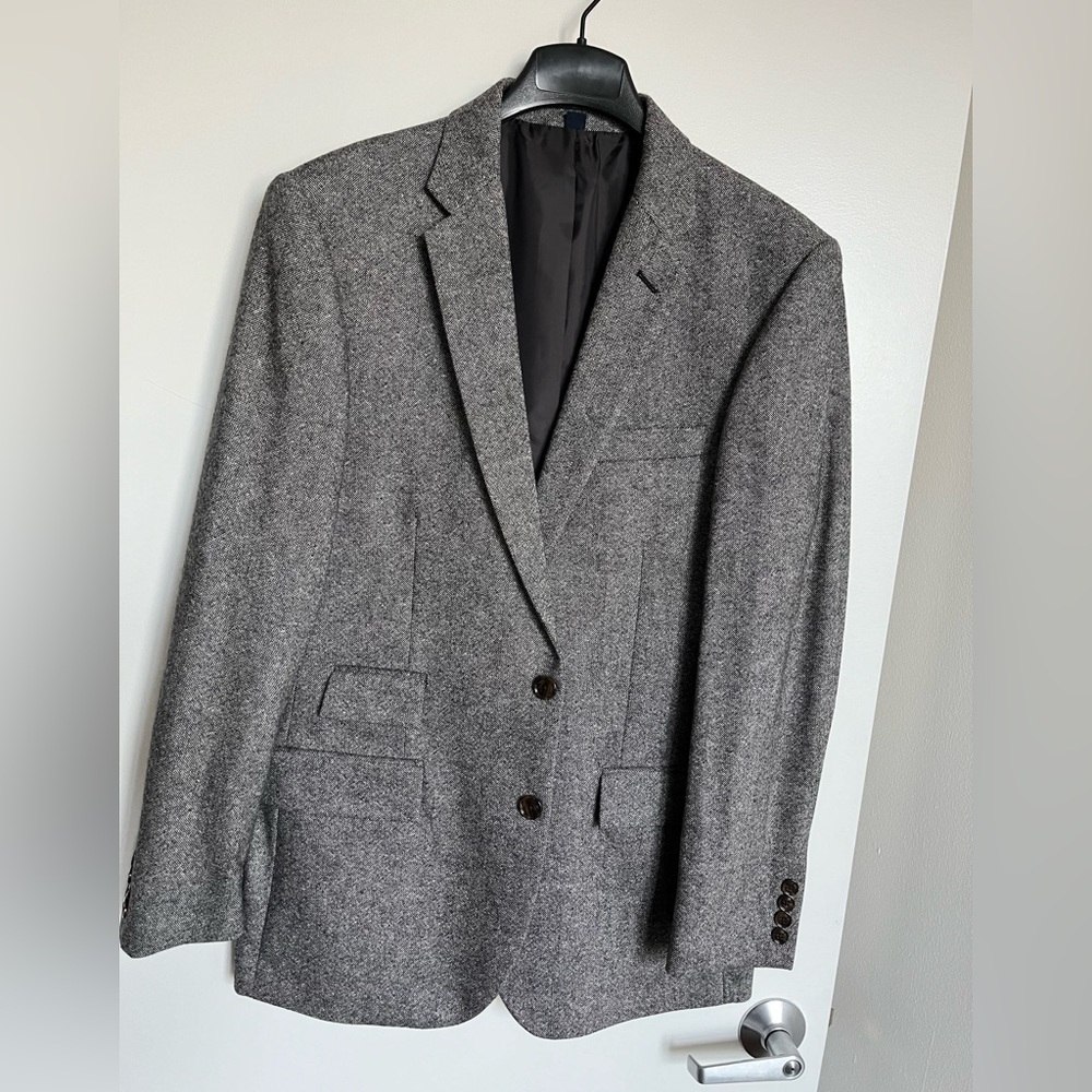 J Crew grey/ black and white pepper colored suit 40R jacket and 34/30 pants